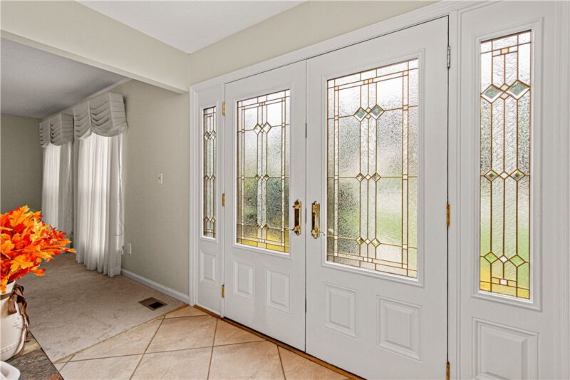 1012 HAMLIN DRIVE — photo 2