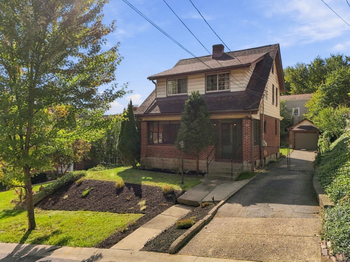 10 Broadmoor AVENUE — photo 1