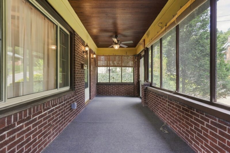 10 Broadmoor AVENUE — photo 4