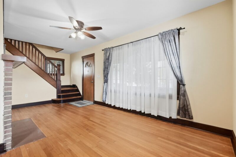 10 Broadmoor AVENUE — photo 8