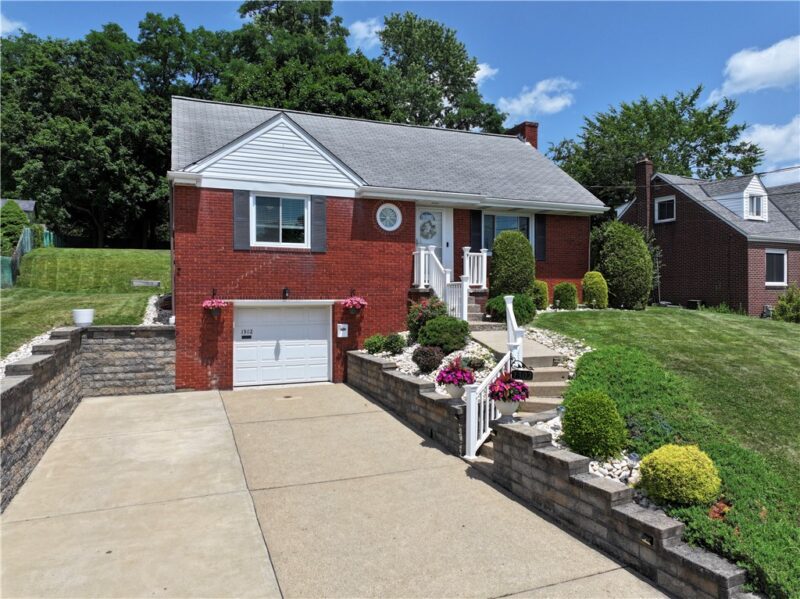 1302 Kirsopp Ave — photo 2