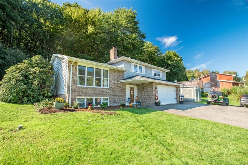 138 Saint Joe Rd — photo 2