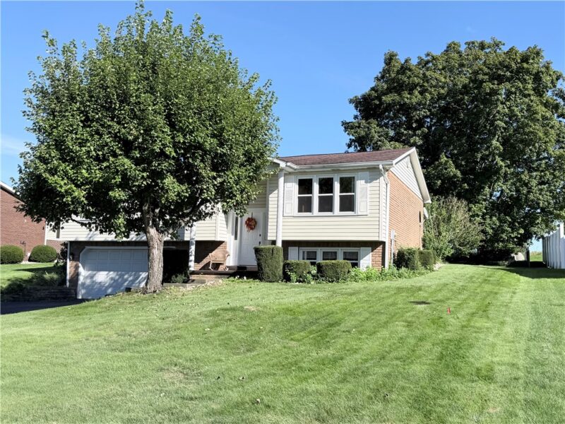722 Courtview Dr — photo 2