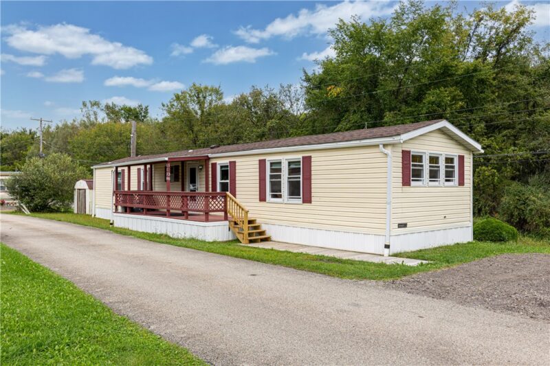 1138 N Branch Rd — photo 2