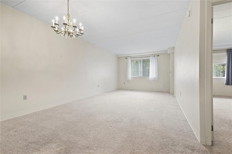 5715 Beacon St 213 — photo 6