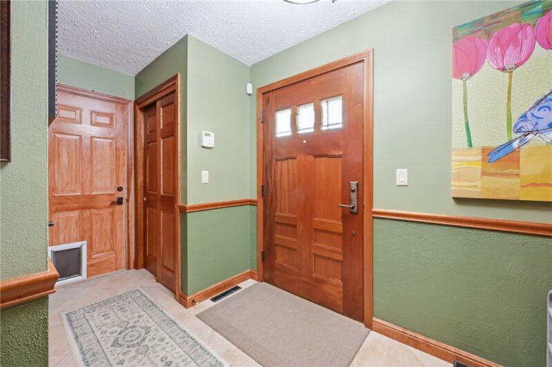 320 Robertson Rd — photo 5