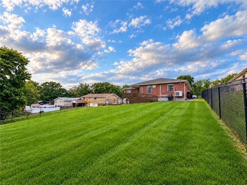 113 Elm Dr — photo 8