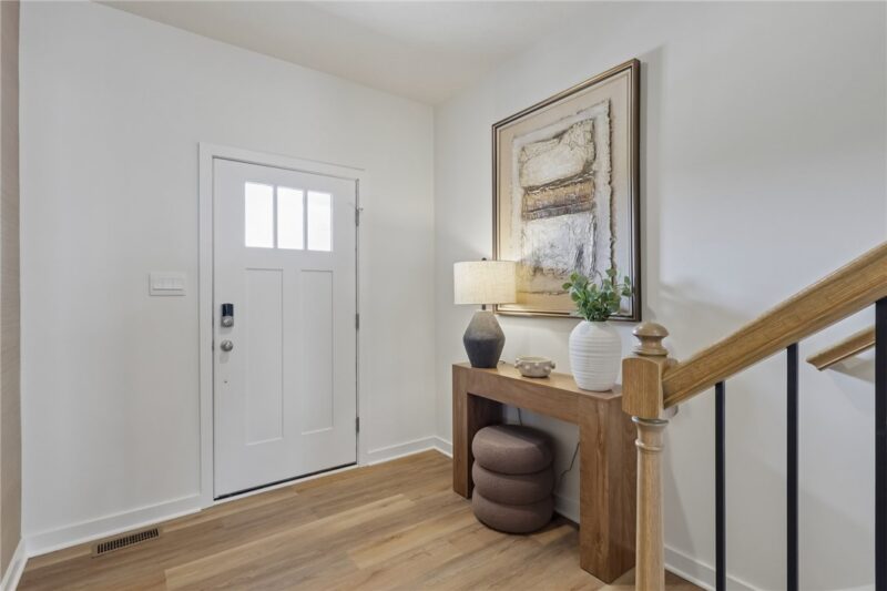 165 Sweetwater Dr — photo 4