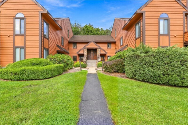 2104 Swiss Mountain Drive — photo 4