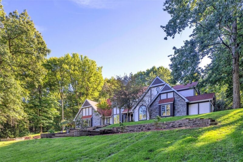 104 Landing Dr — photo 3