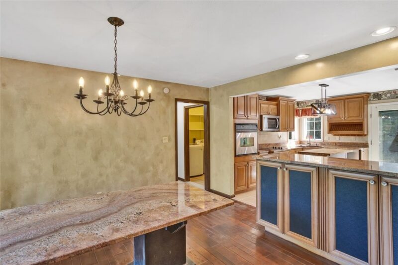 104 Landing Dr — photo 7