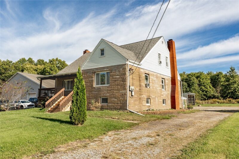 568 E Main St Ext — photo 3