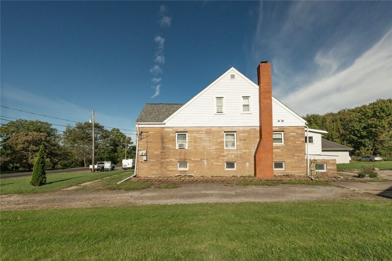 568 E Main St Ext — photo 5