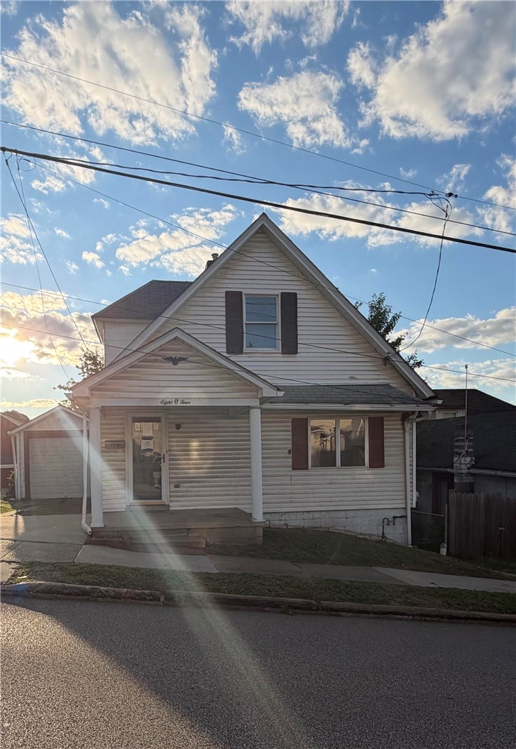 804 Hancock Ave — photo 1