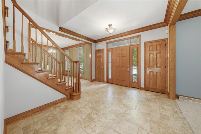 706 Audubon Dr — photo 3
