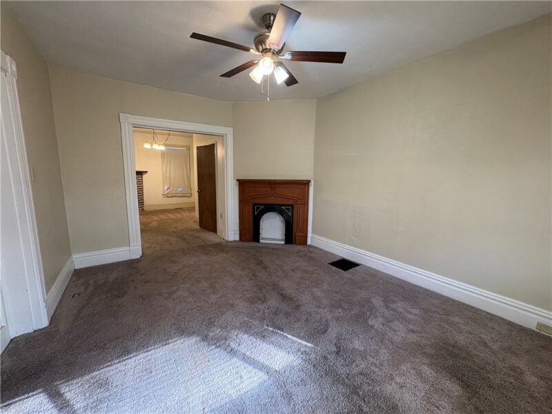 415 Broad St — photo 8