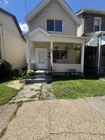 207 Railroad Ave — photo 1
