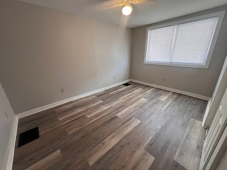 207 Railroad Ave — photo 7