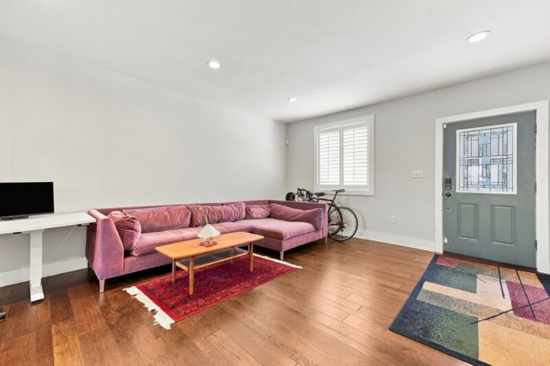 2611 Stella STREET — photo 3