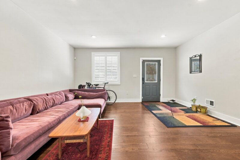 2611 Stella STREET — photo 5