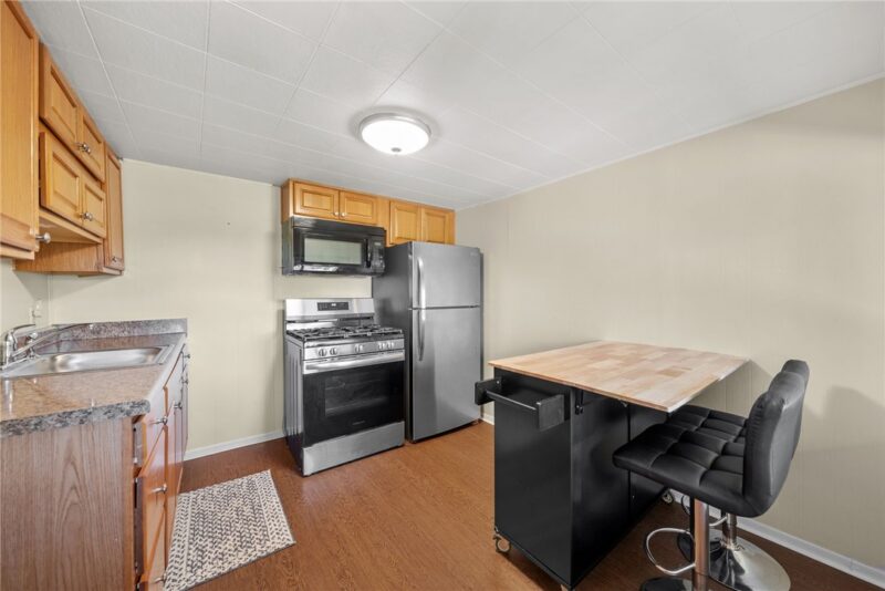 237 Lincoln Ave — photo 7