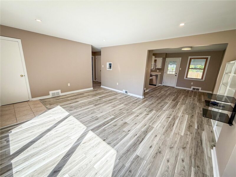 108 Germaine Rd — photo 4