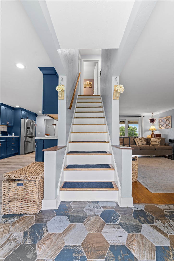 1435 Critchfield Dr — photo 4