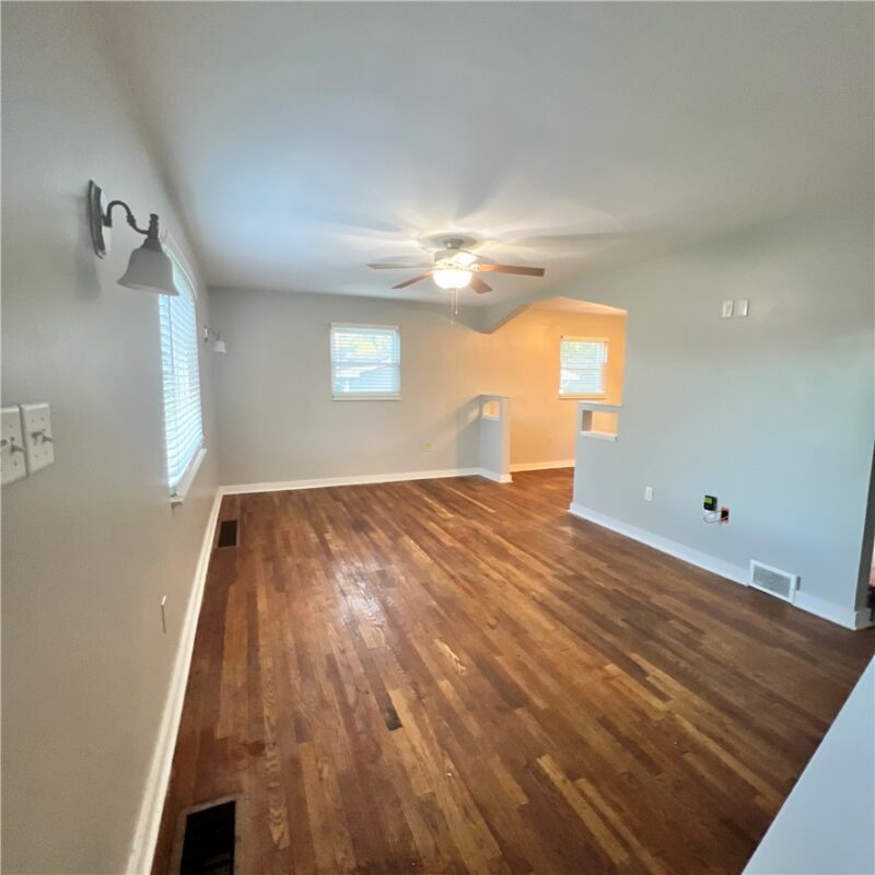 504 Obney Ave — photo 6