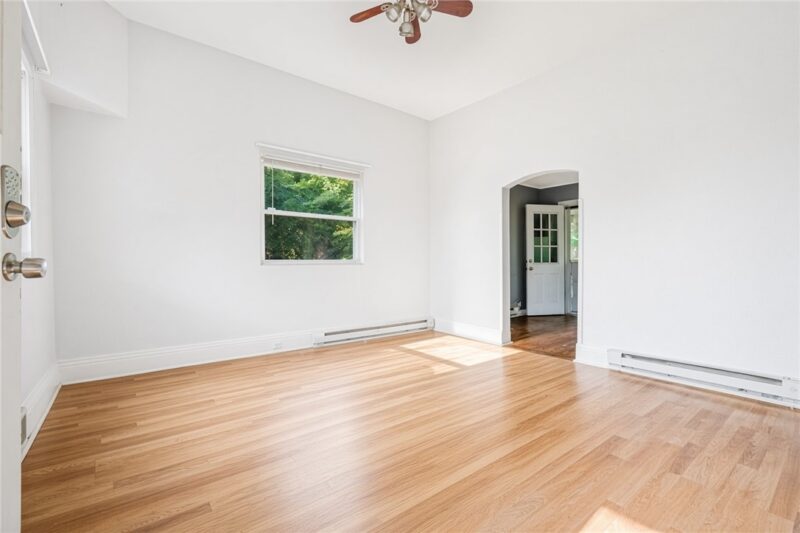 1426 Orangewood Ave — photo 4