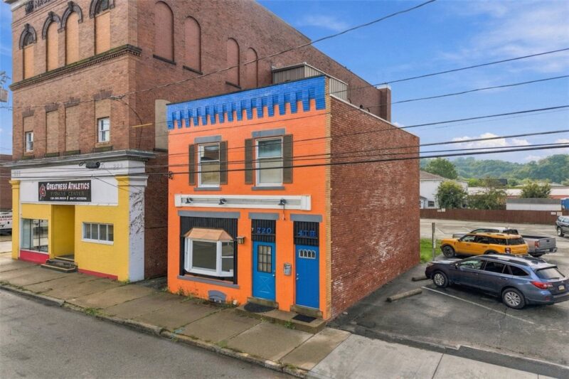 205 5th Ave — photo 2