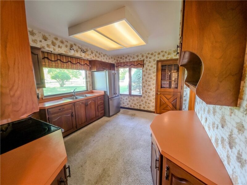 248 Wallrose Heights Rd — photo 4