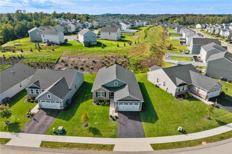 260 Arden Dr — photo 3
