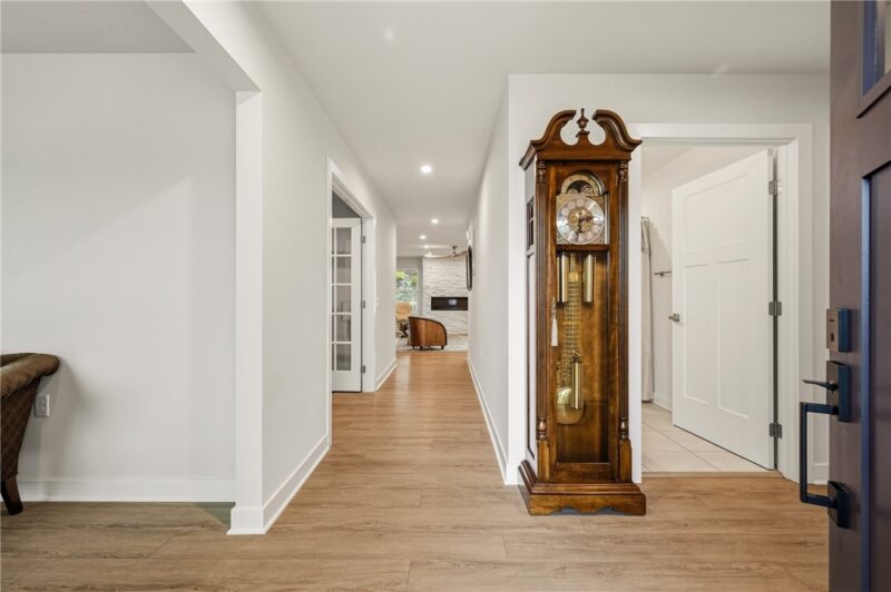 260 Arden Dr — photo 5