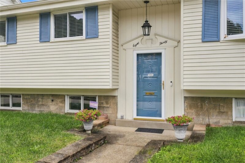830 FRONT STREET — photo 4