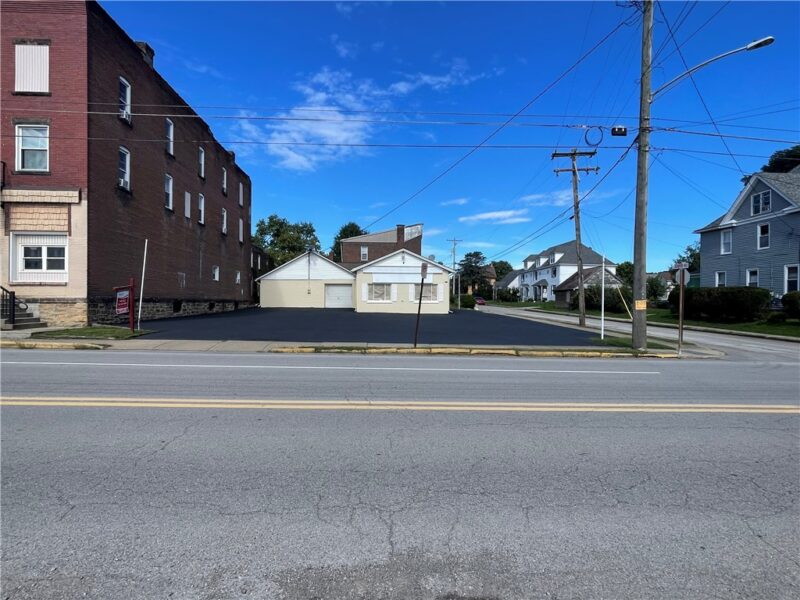 400 Pillow St — photo 2
