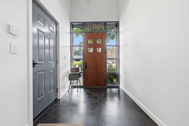 810 Beech Ave — photo 3