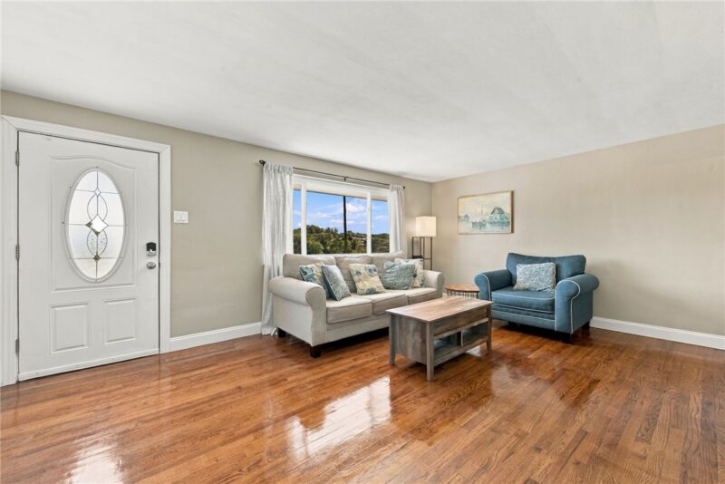 1004 Lessing street — photo 8