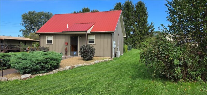160 Cedar St — photo 3