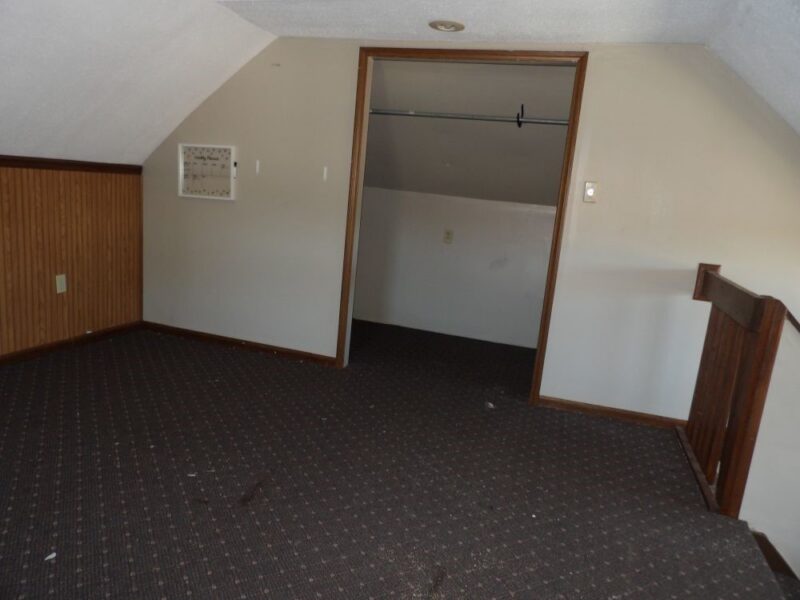 334 Sherman Ave — photo 8