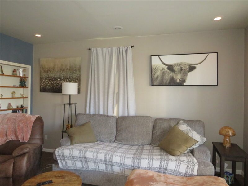 530 Chartiers Ave — photo 3