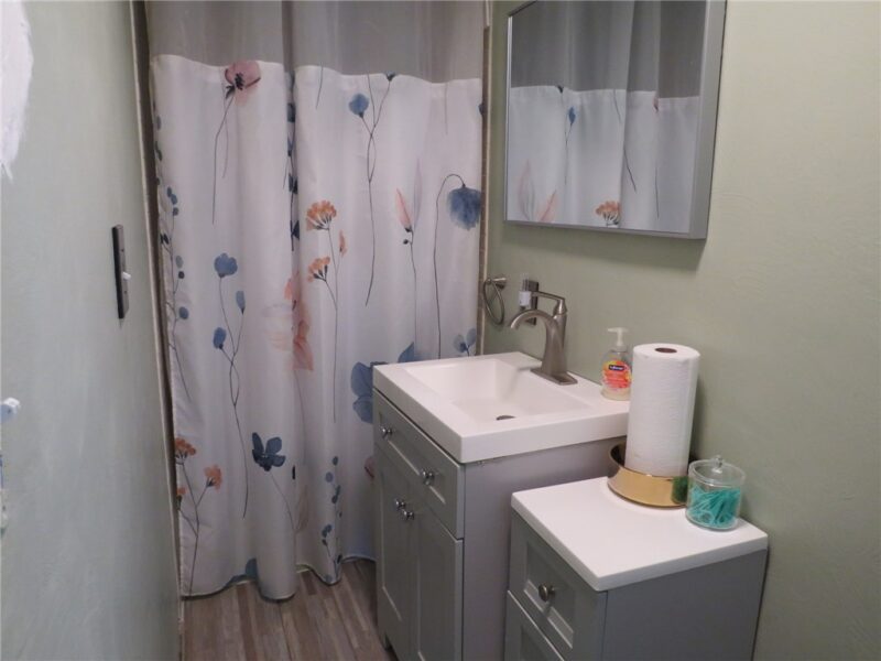 530 Chartiers Ave — photo 4