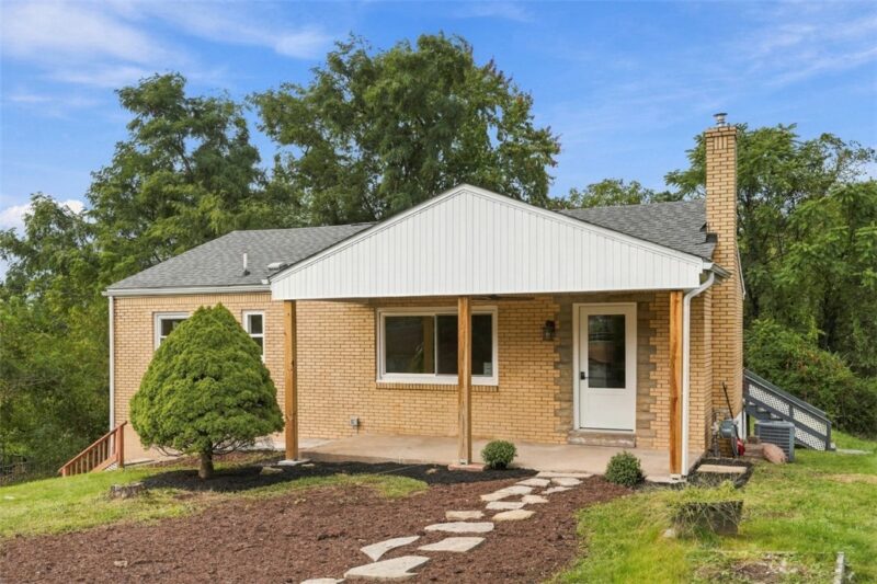 26 Sterling Dr — photo 2