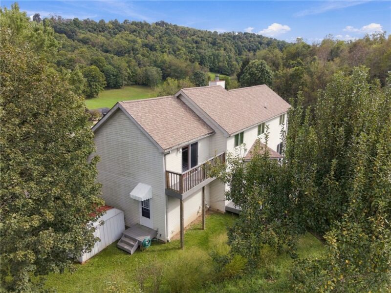 327 Sugar Run Rd — photo 2