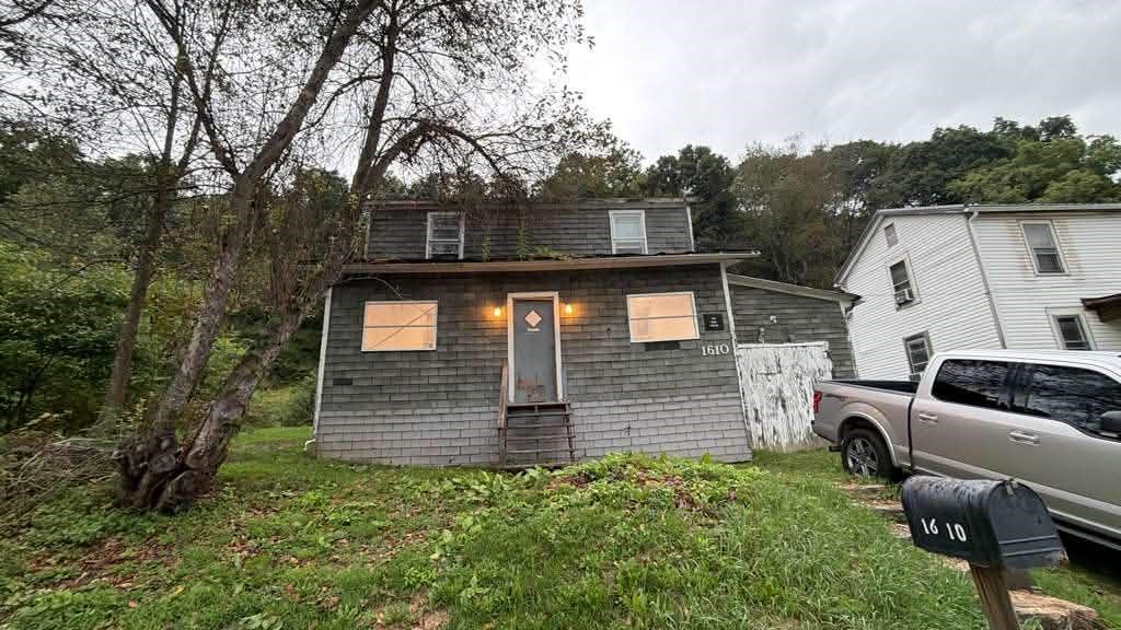 1610 Dixon Rd — photo 1