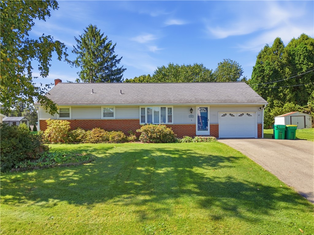 125 Elizabeth Dr — photo 1