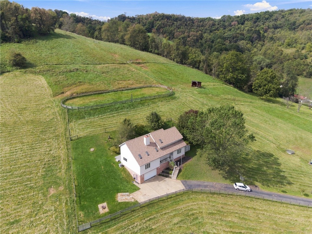 327 Sugar Run Rd — photo 1