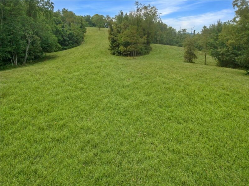327 Sugar Run Rd — photo 2