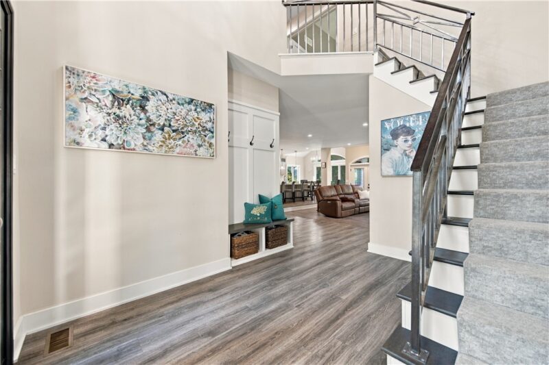 421 Lenox Ct — photo 4