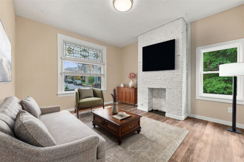 4080 Cambronne St — photo 3