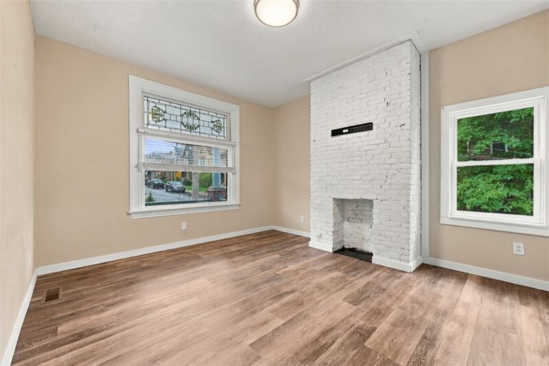 4080 Cambronne St — photo 4